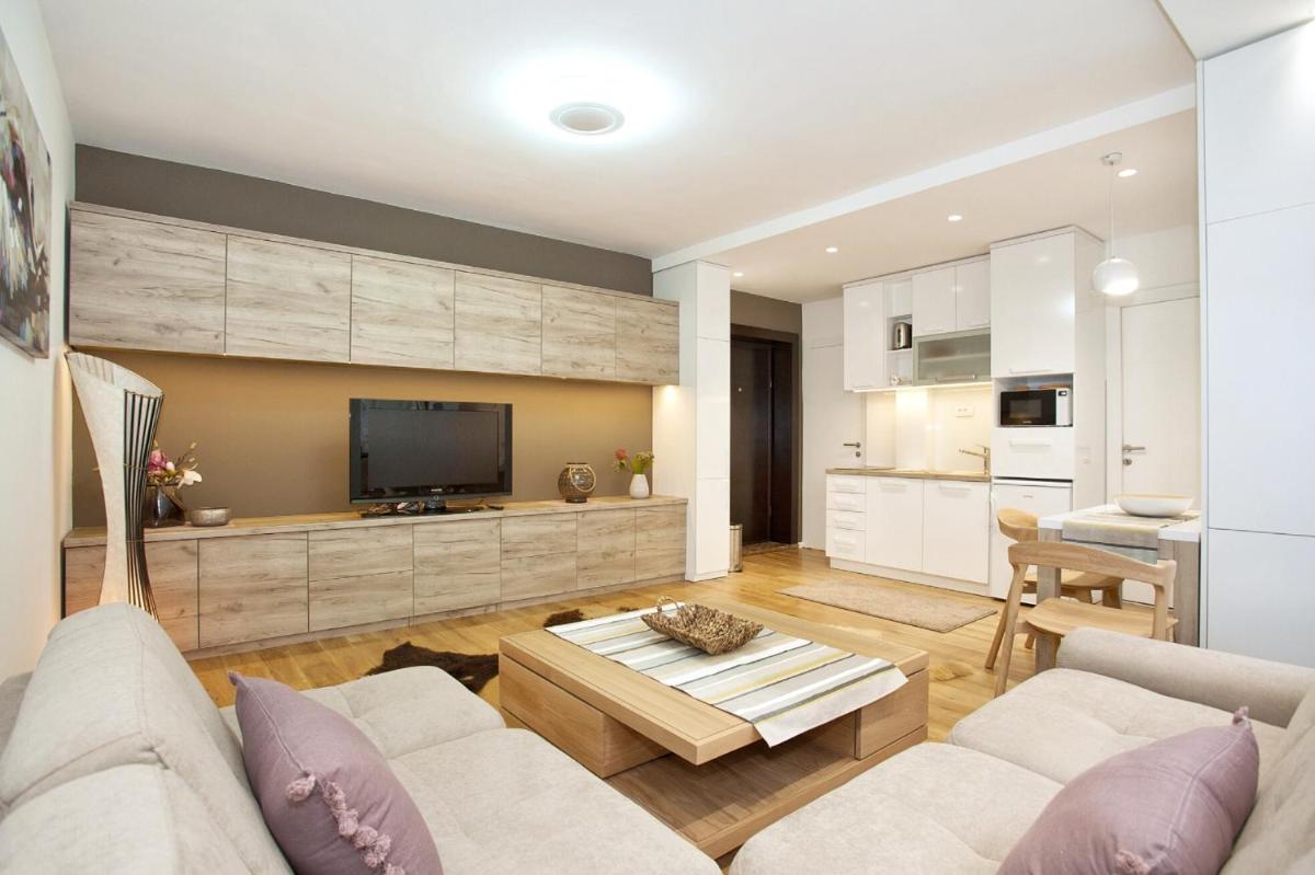 HostGost Selected Suites - Skadarlija Square - Housity
