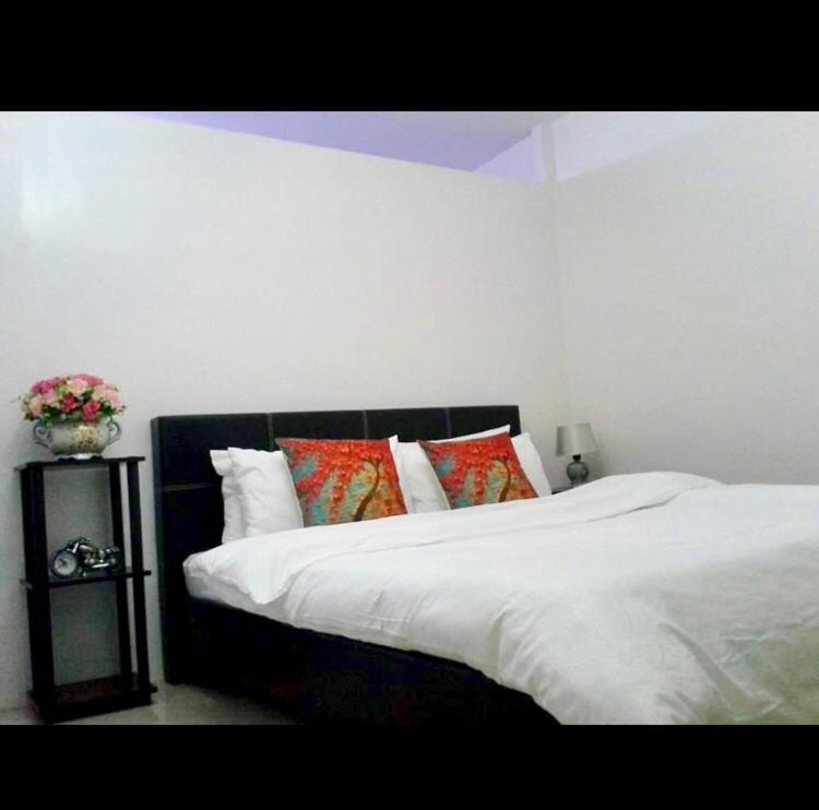 Estien’s Cozy Condotel to Stay - Housity