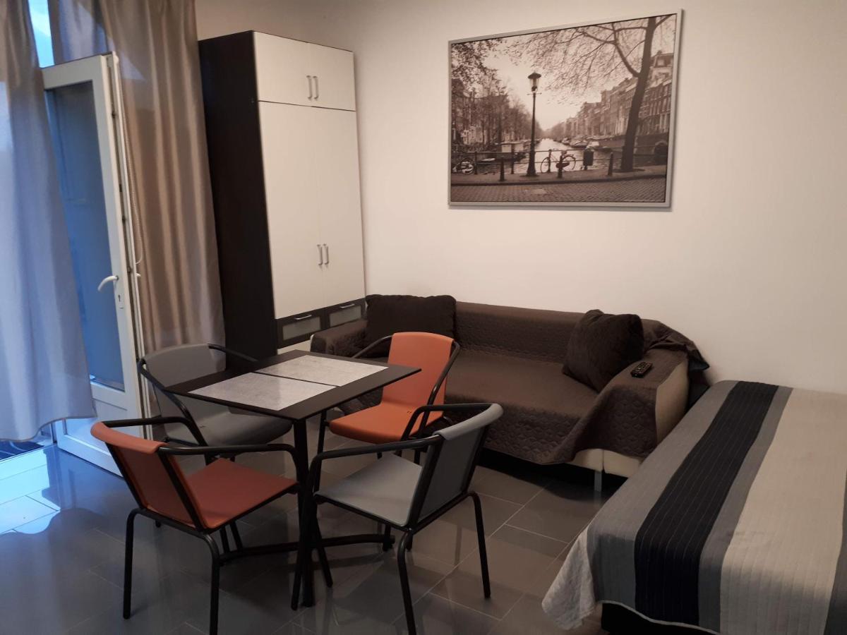 Kertvárosi Apartman - Housity