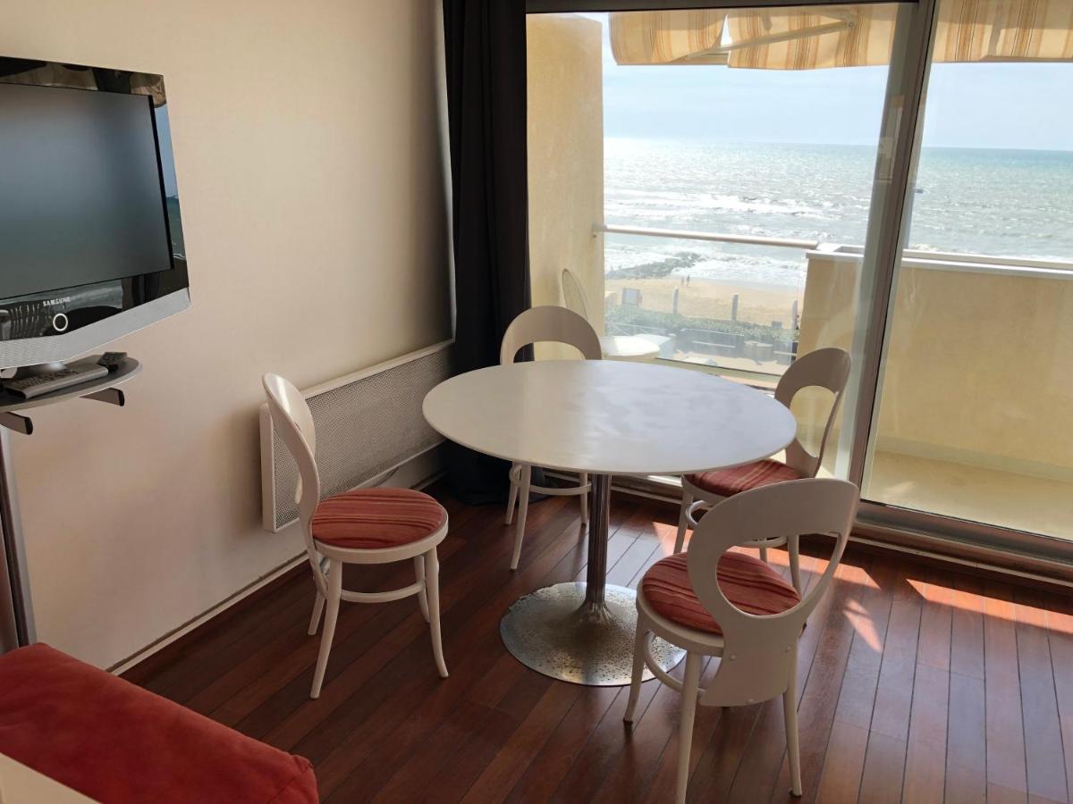 Studio Face Ocean - Housity