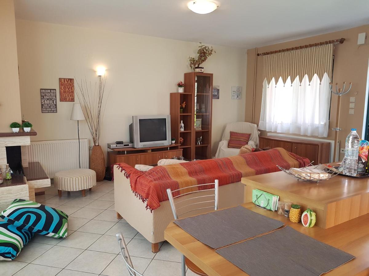 Alexandros Family House - Housity