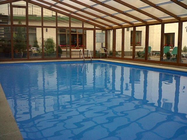 Hotel Villa de Canfranc - Housity