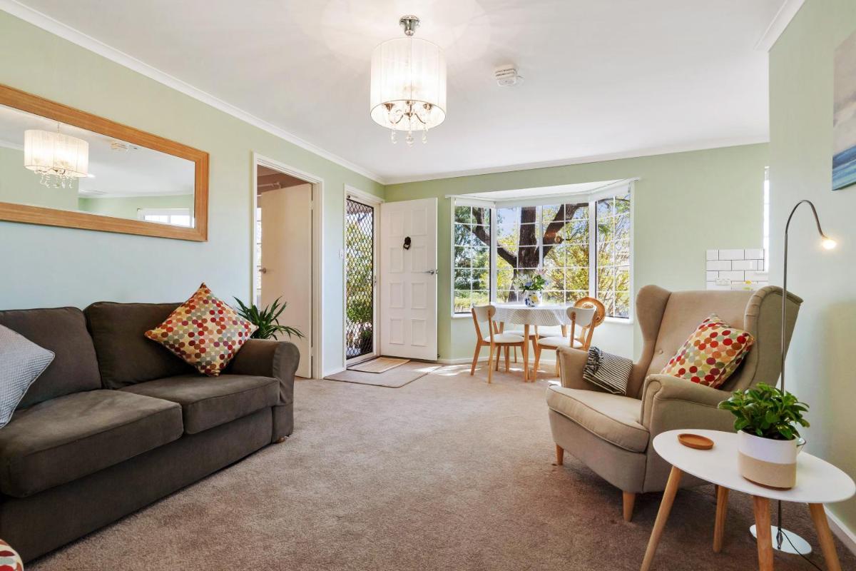 'In The Vines' Guest Cottage, Barossa Valley - Housity