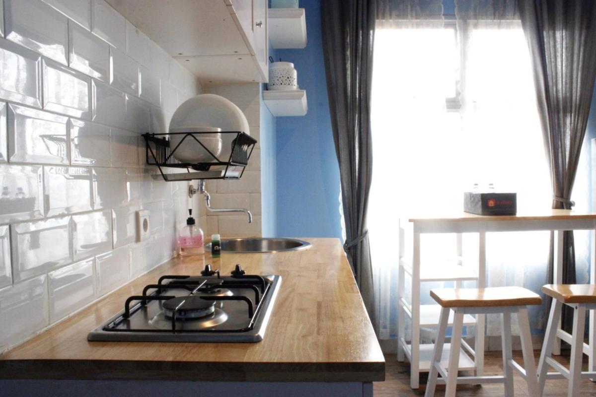Modern 2BR Apartment at Newton Residence Bandung By Travelio - Housity