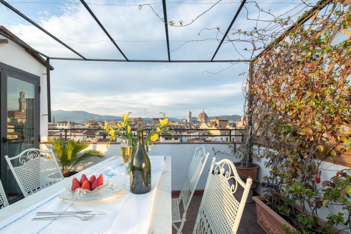 Pitti Luxury Terrace by Mmega - Housity
