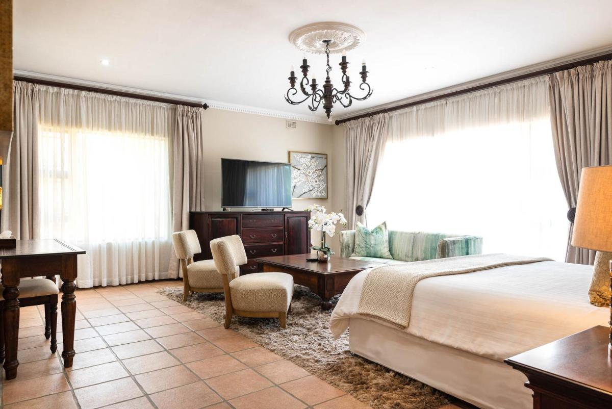 Valley Villa - Housity