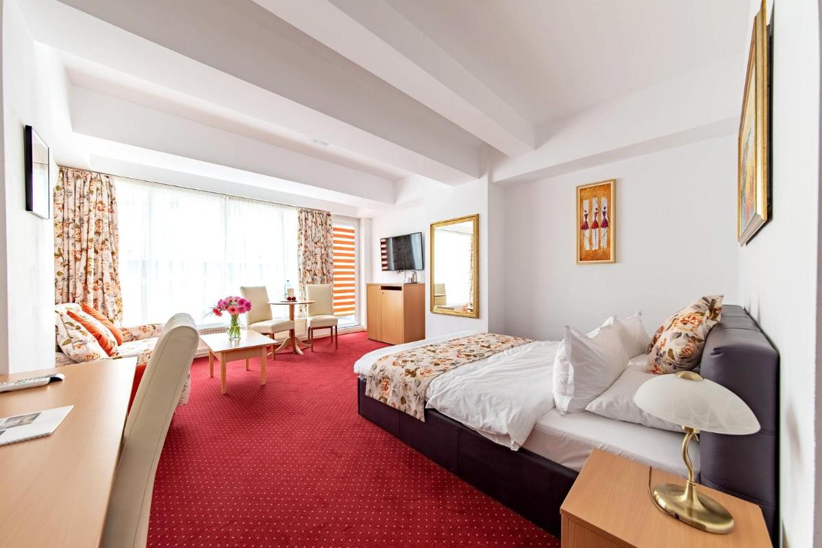 Bucur Accommodation - Housity