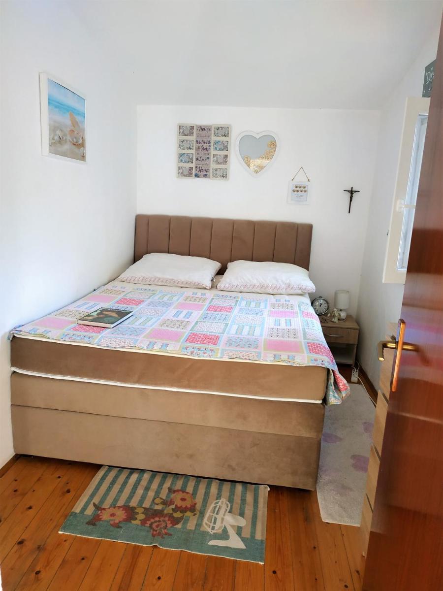 Apartments Mediterranea - Housity