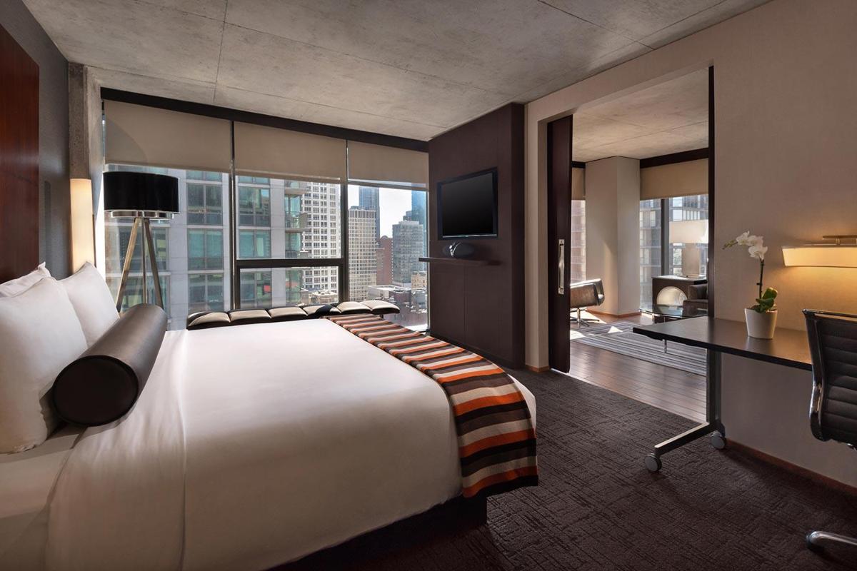 Eurostars Magnificent Mile - Housity