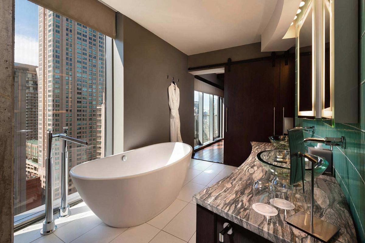 Eurostars Magnificent Mile - Housity