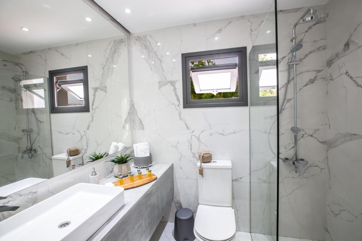 Nicholas Seaview Apartments - Housity