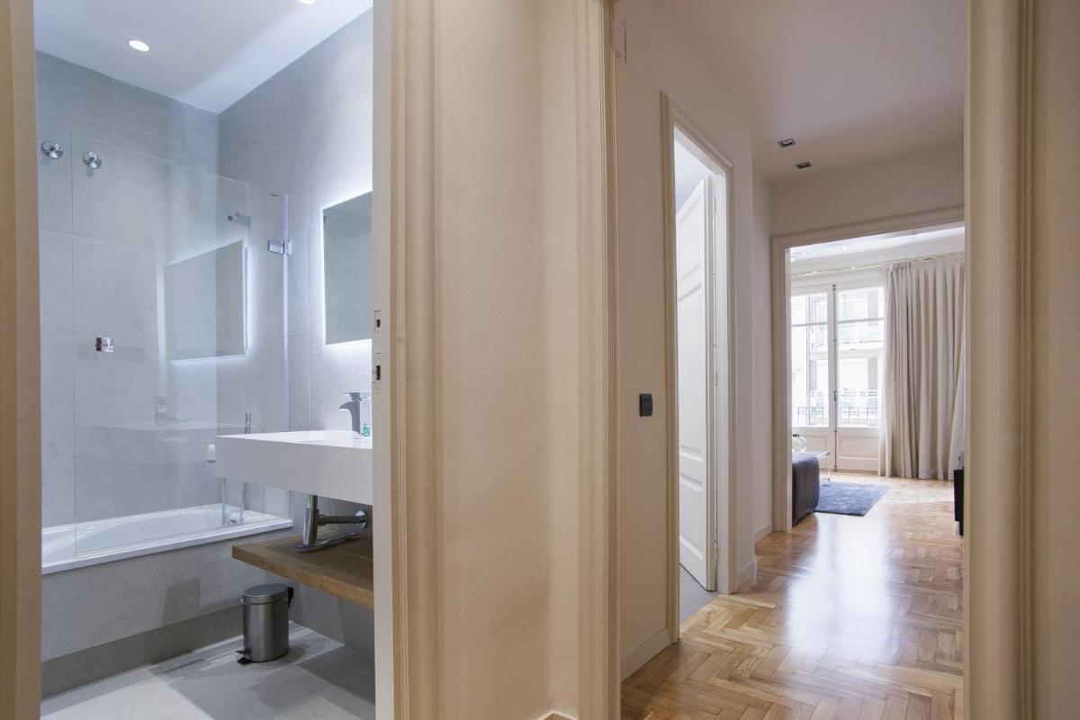 Tendency Sagrada Familia Luxury - Hizvo