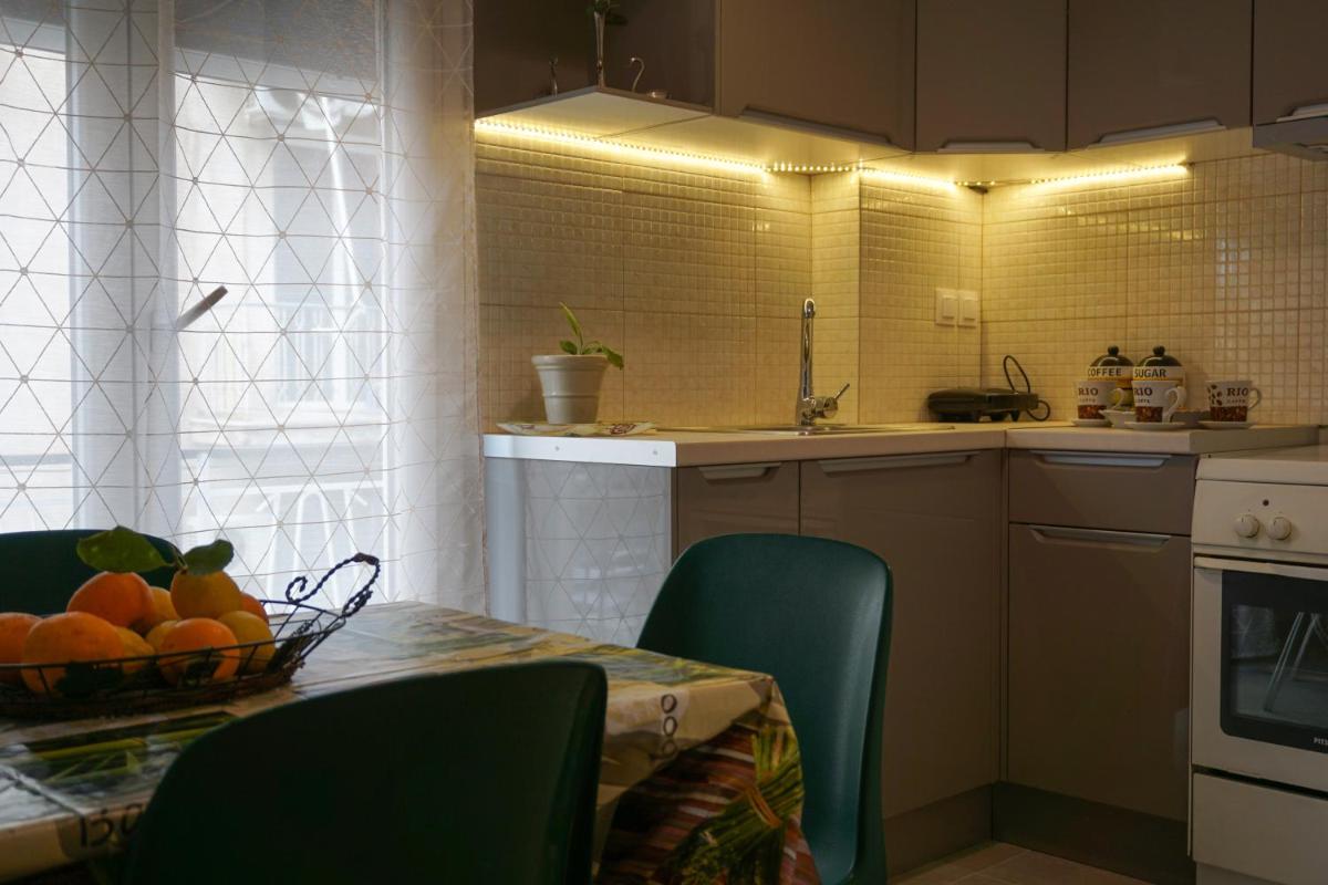 Suitetrails - Afrodite's apartment (close to Athens city center)