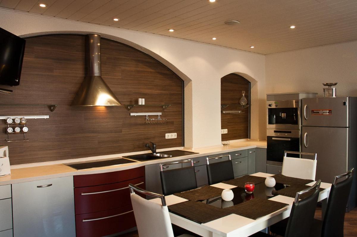 Apartments Stirl - Housity