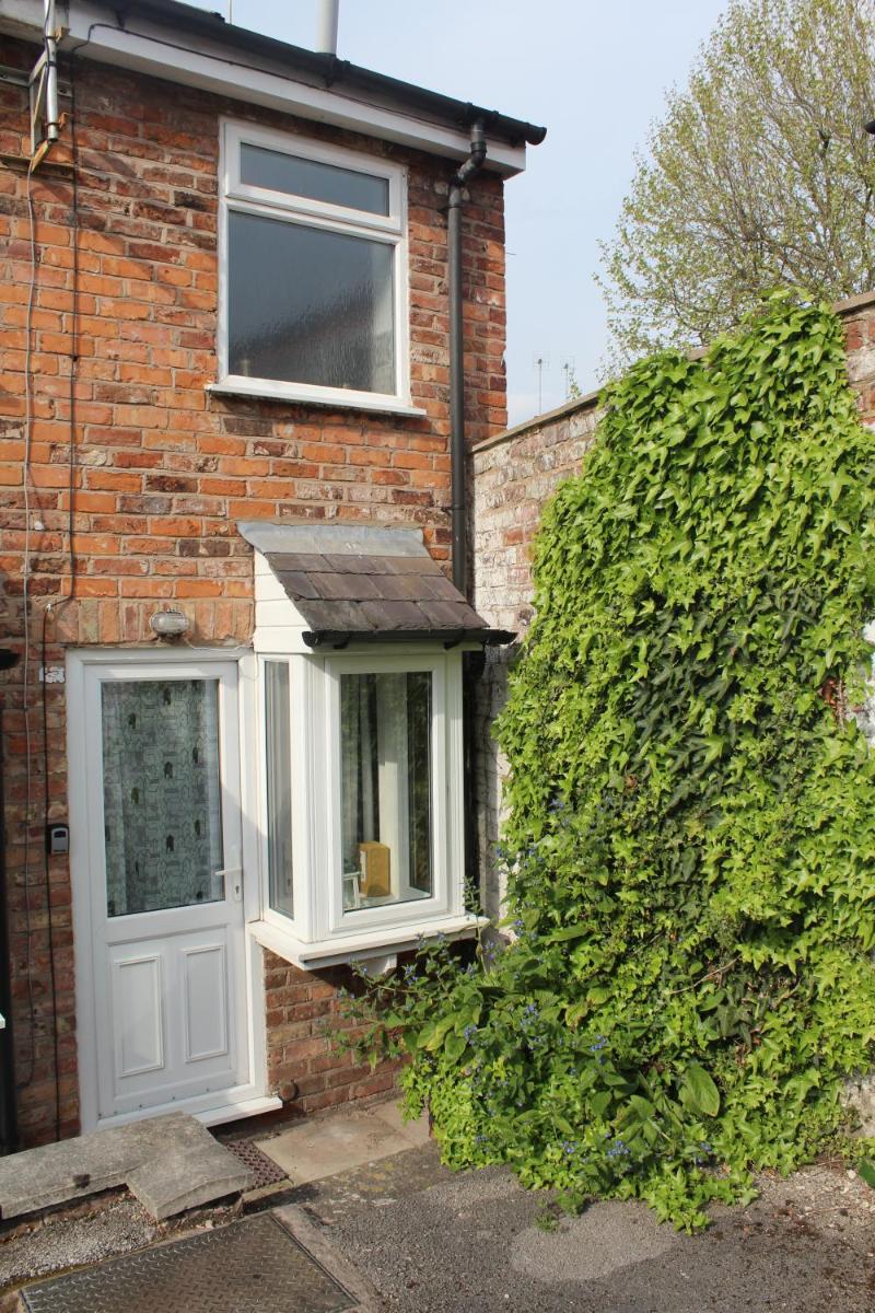 Tarvin House - Housity