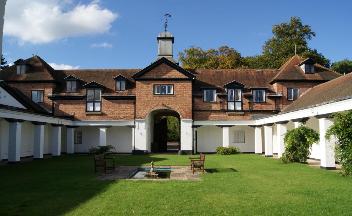 Ashorne Hill - Housity