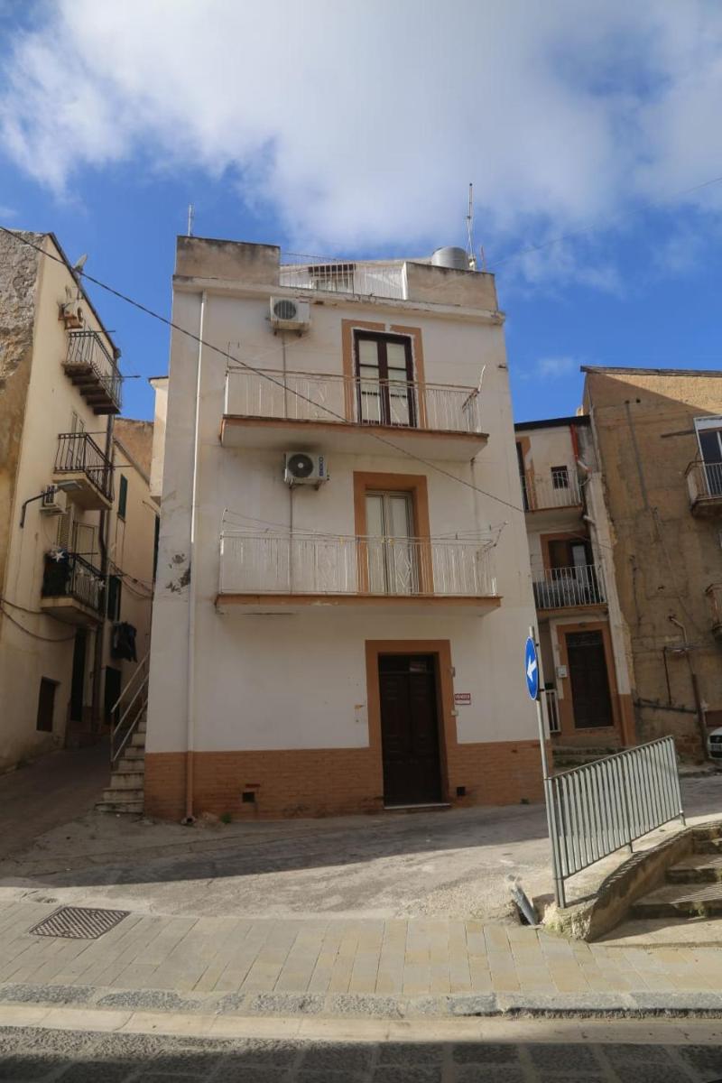 Santa Lucia al Mare - Housity