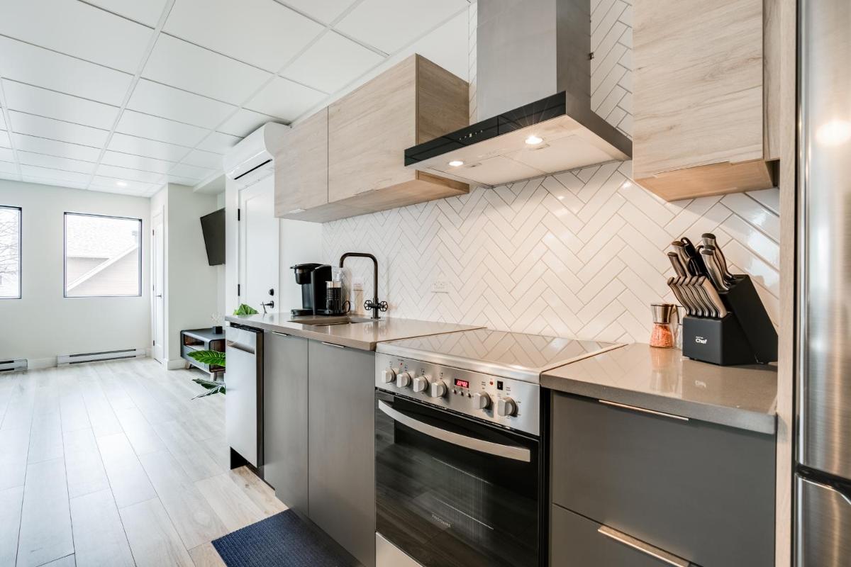 Complexe La Voûte by KASANIA Condo 202 - Housity