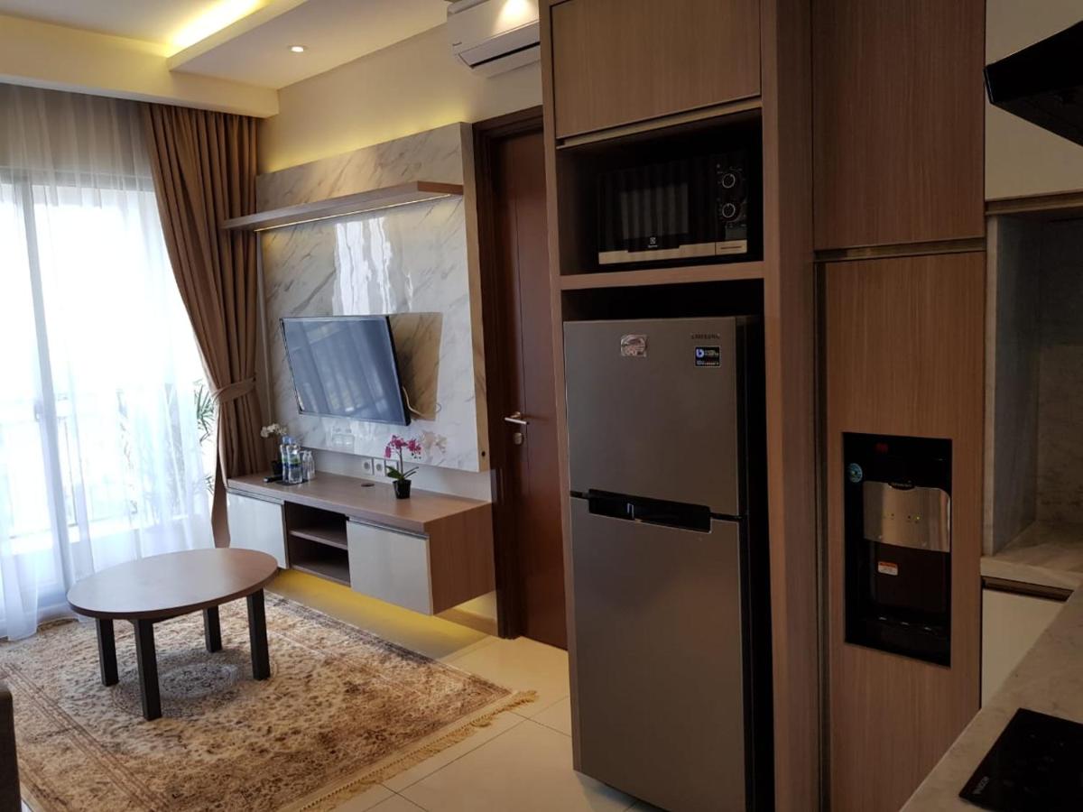M-Town Signature Gading Serpong by J`s Luxury Apartment - Housity