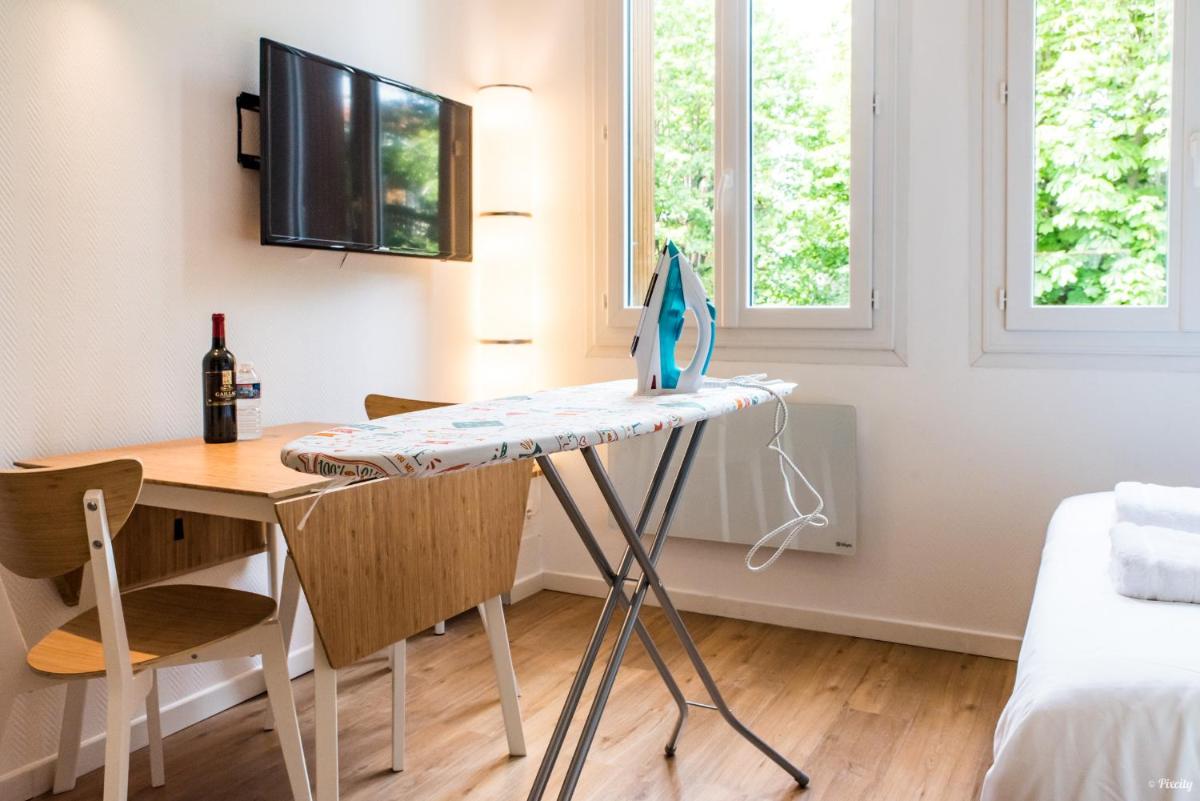 Superbe studio cosy Metro Jeanne d'Arc - Housity