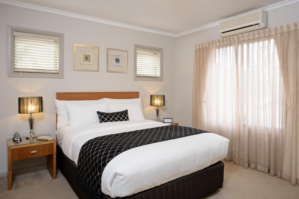Ringwood Royale - Housity