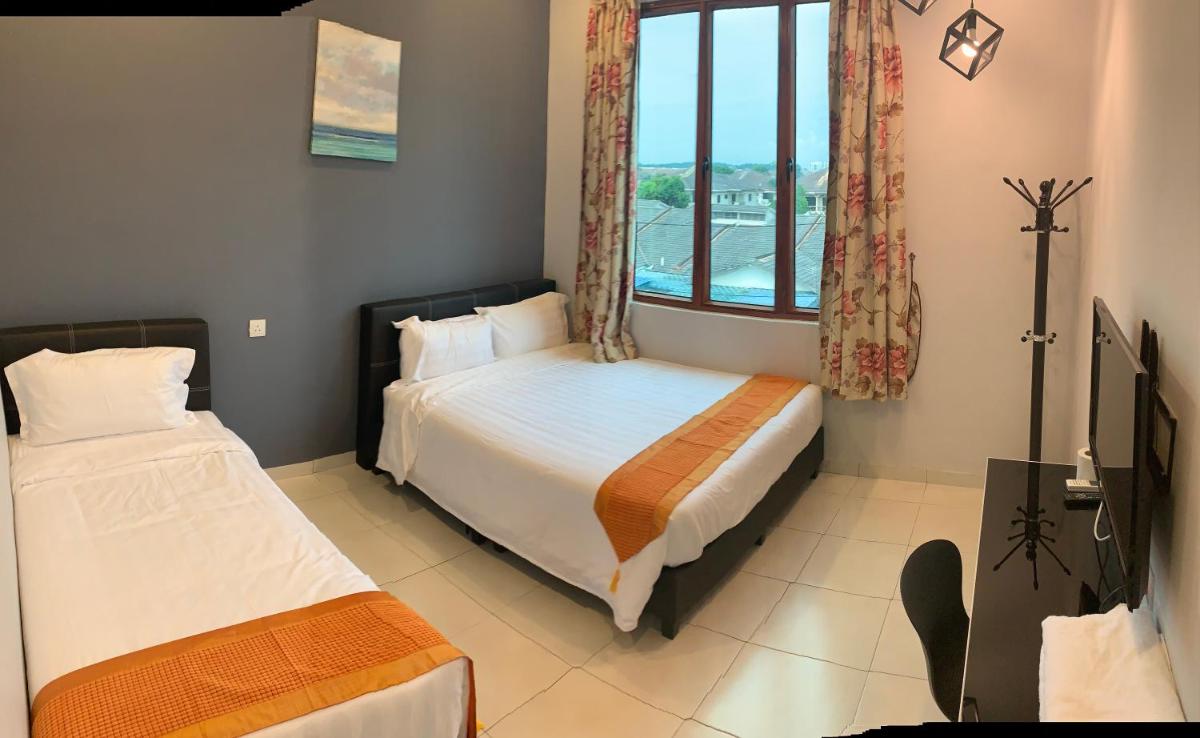 White House Homestay - Housity