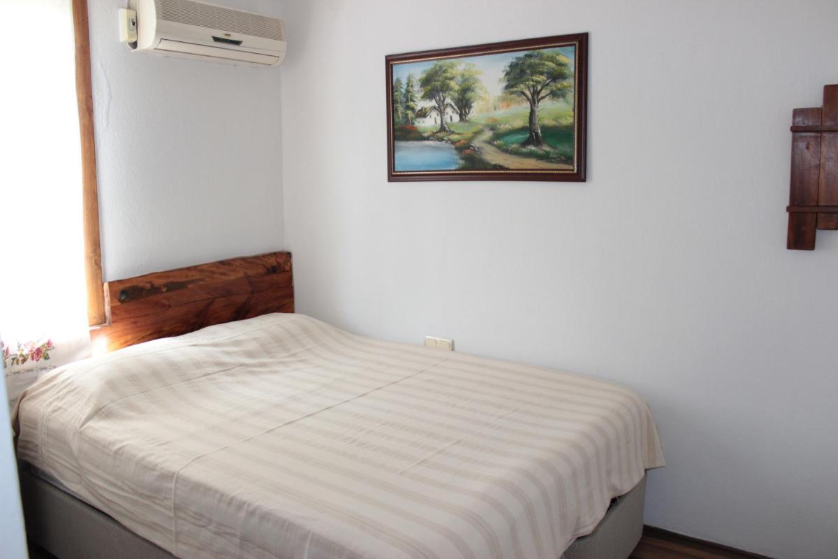 Tuncay Pension - Housity