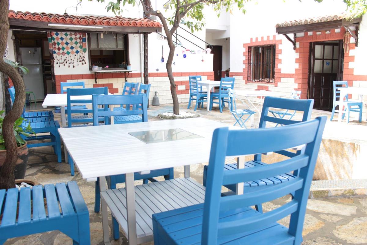 Tuncay Pension - Housity