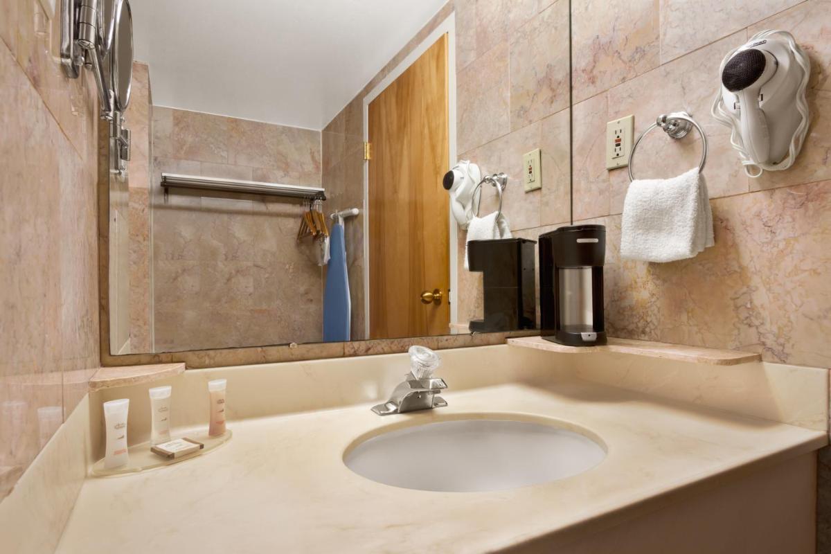 Oh St Joseph Resort Hotel - Housity