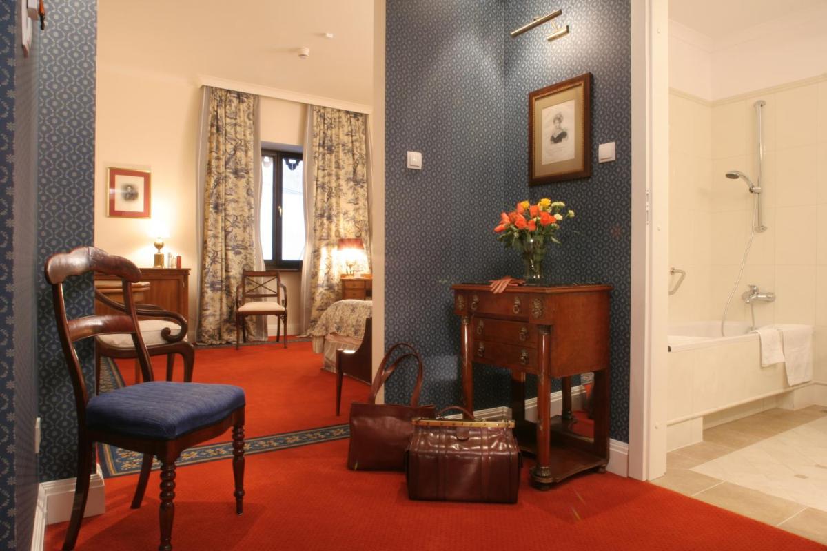 Hotel Gródek - Housity
