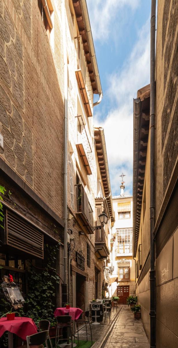 Tres Lunas - Housity