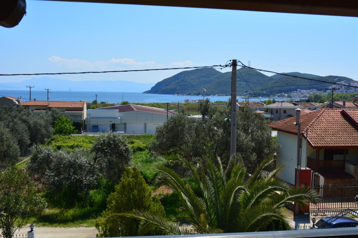 VILLA IRAKLITSA SEA VIEW - Housity