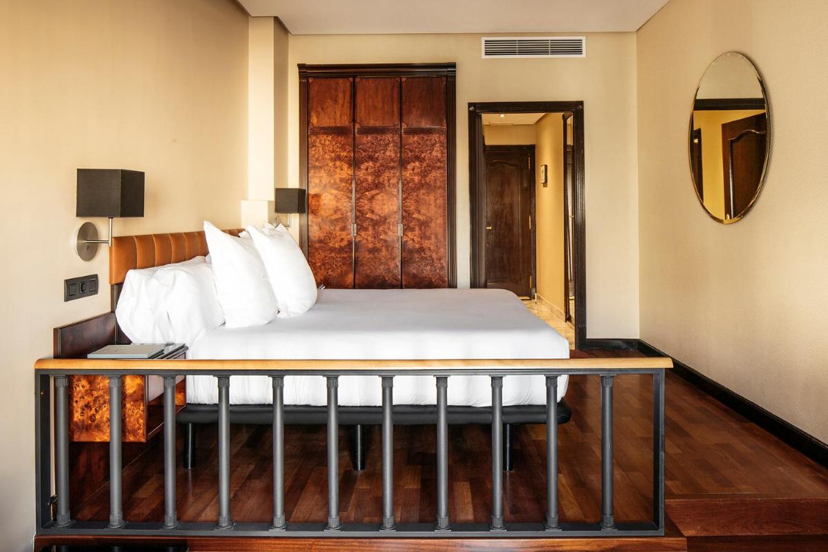 Cama o camas de una habitación en Hotel Villa Real, a member of Preferred Hotels & Resorts