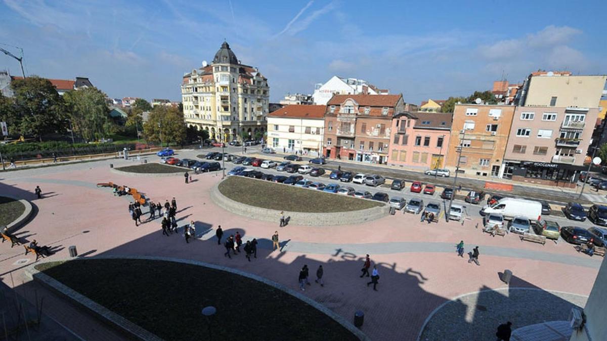 Centar Novi Sad-Studio No.4 - Housity