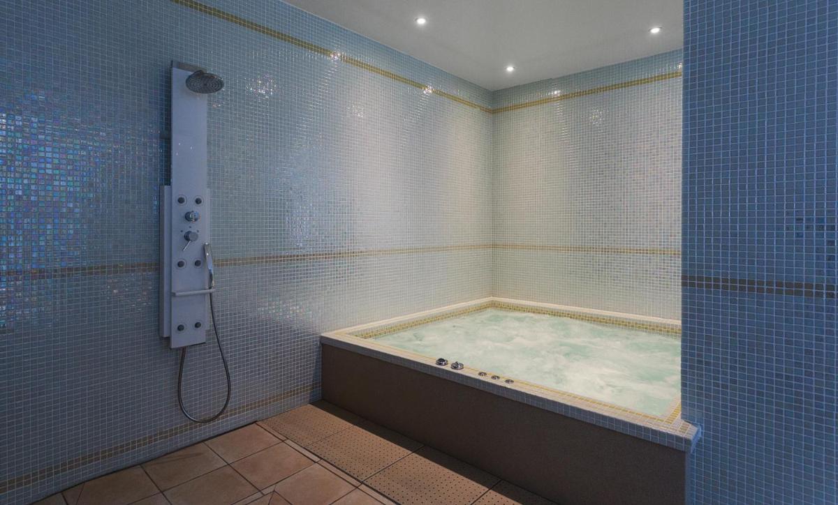 Photo de la galerie de l'établissement Mercure Saint Nectaire - Spa & Bien-Être, à Saint-Nectaire