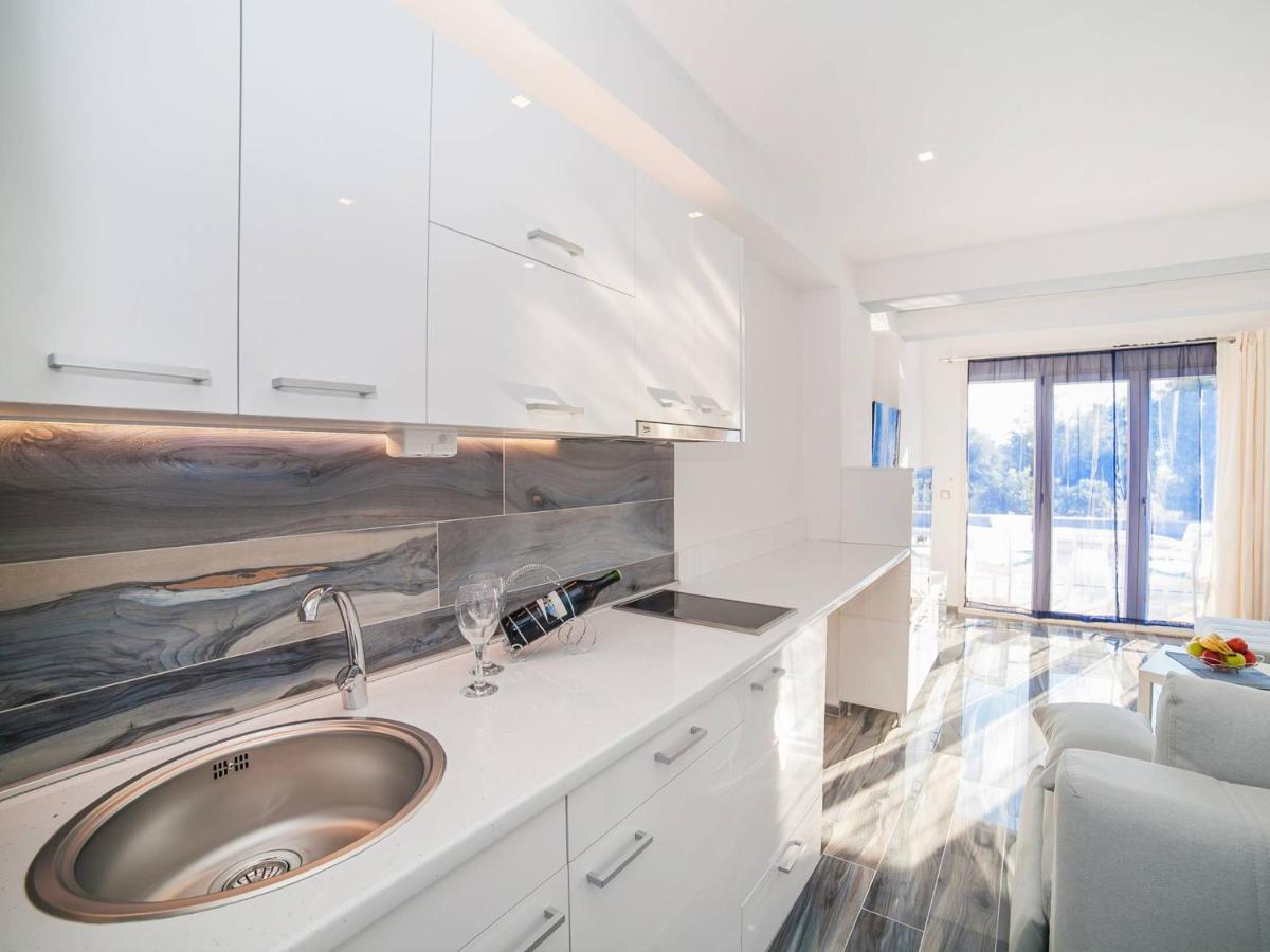 Sea Point Apartments Tivat - Hizvo