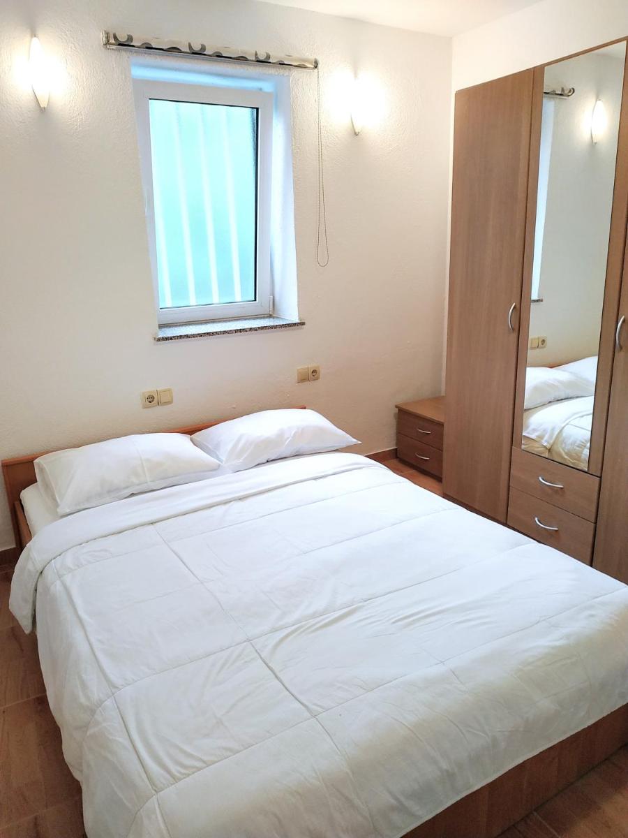 DCK Apartments - Housity