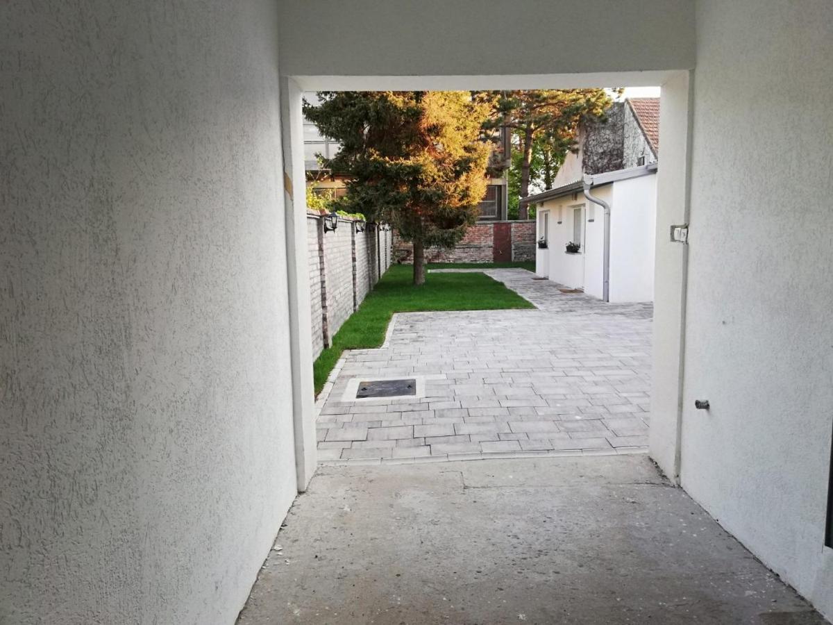 Rooms Jelena - Housity