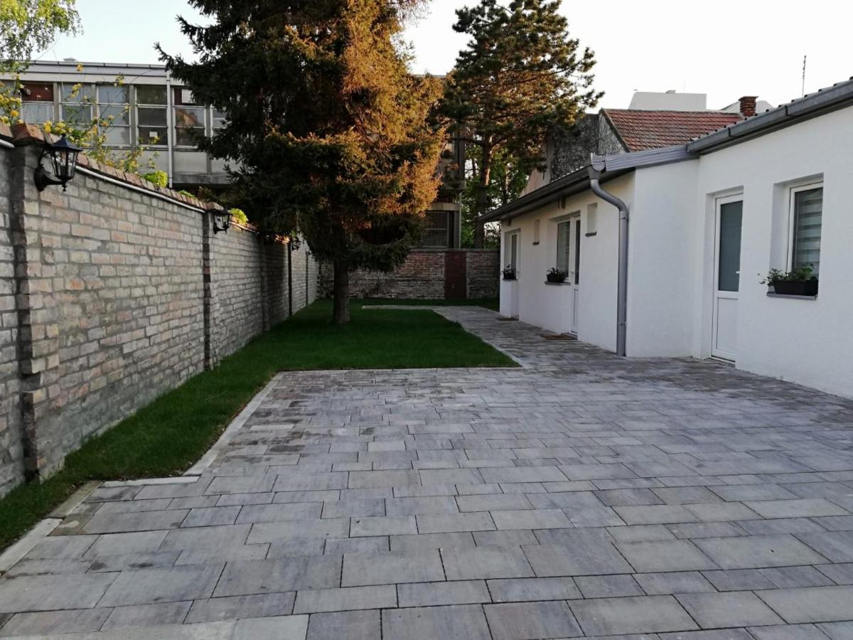 Rooms Jelena - Housity