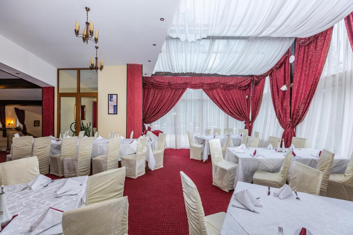 Suitetrails - Hotel Miraj - Restaurant & Sauna & Biliard