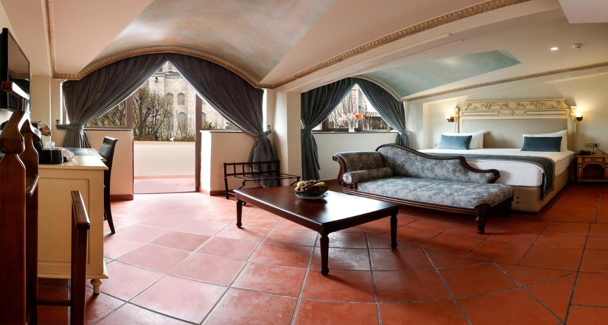 Sultanahmet Palace Hotel - Housity