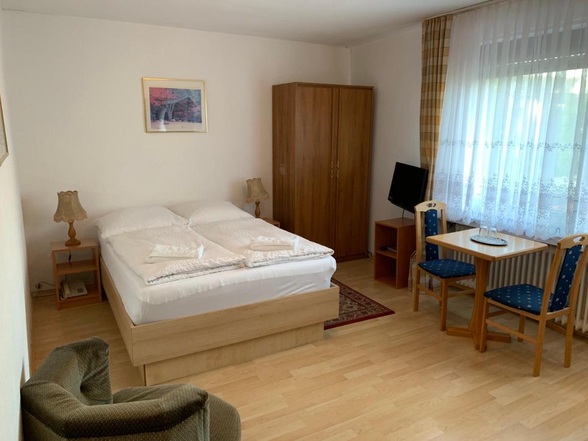 Hotel Jeong - Housity