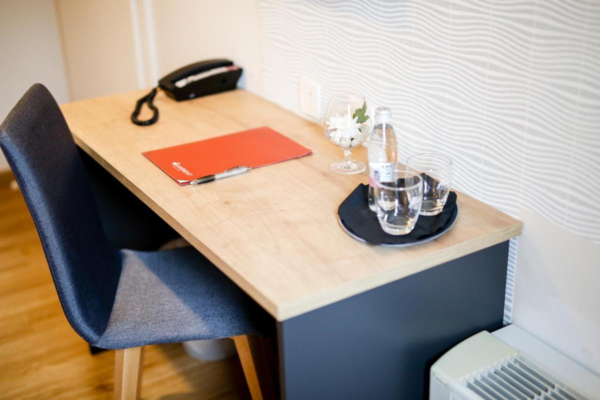 Ambient Hotel - Housity