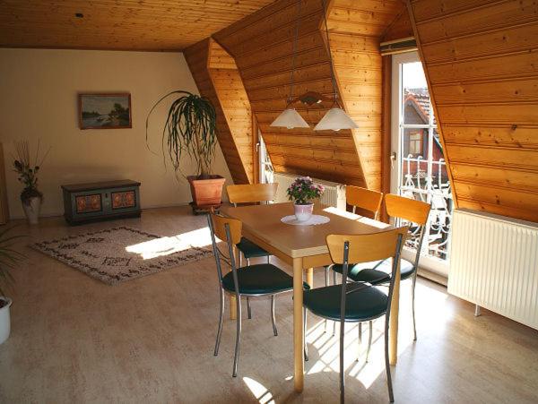 Jenny´s Ferienwohnungen - Housity