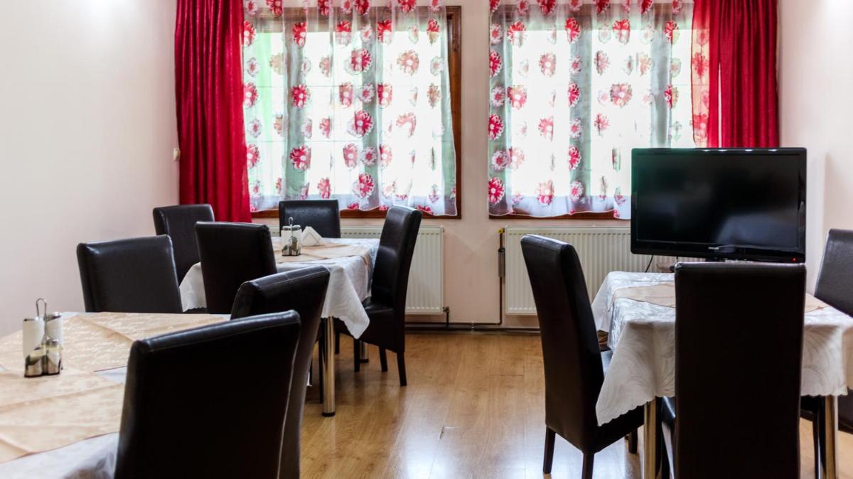 Pension Ladyna - Housity