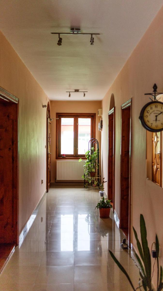 Pension Ladyna - Housity