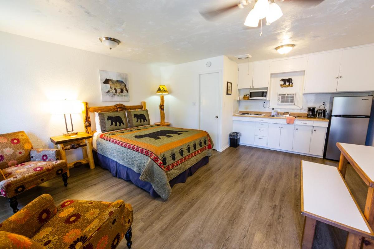 Arbor Inn Motel Oakridge - Housity