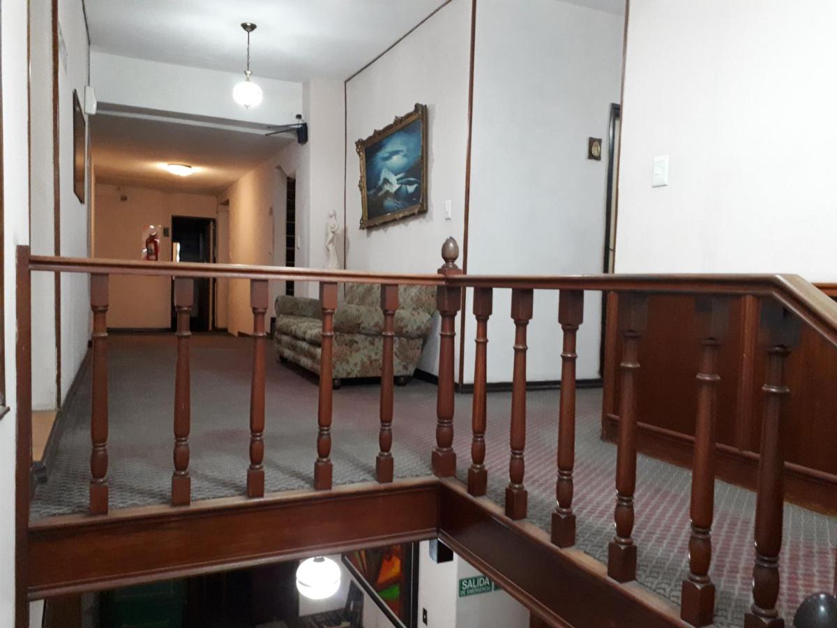 Hotel Alcázar - Housity