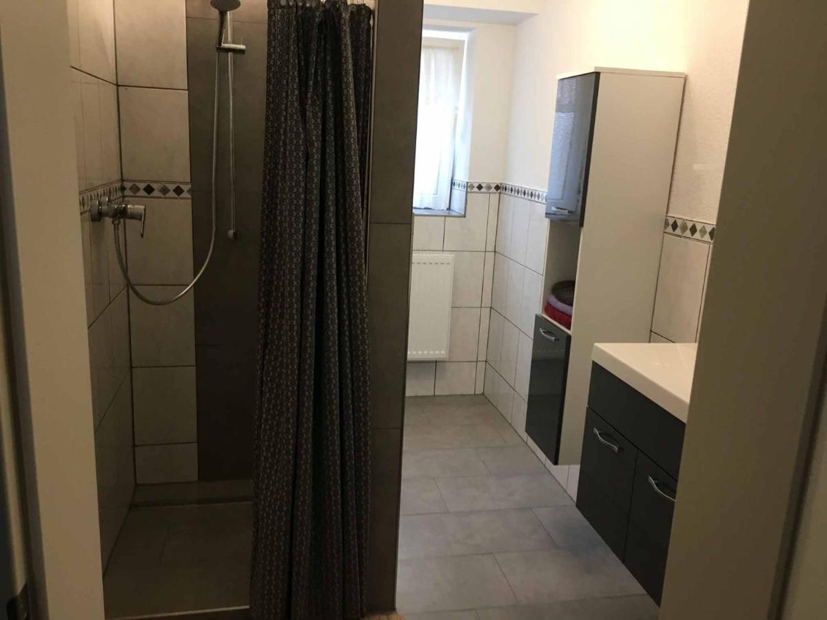 Pension zur Schmied'n - Housity