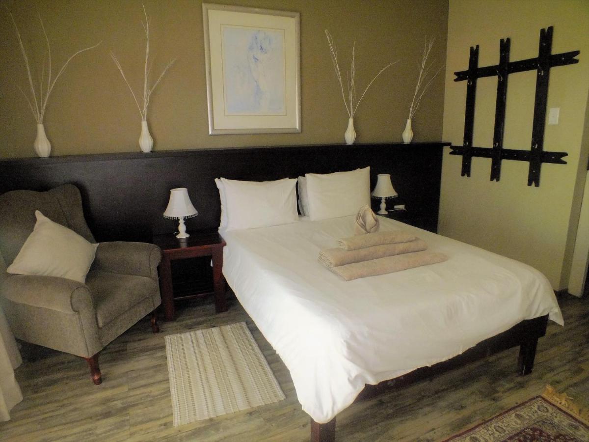 Suitetrails - Uzuri Guesthouse CC
